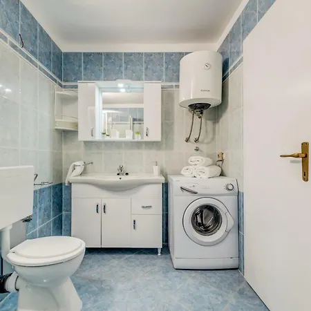 Apartment Ana *