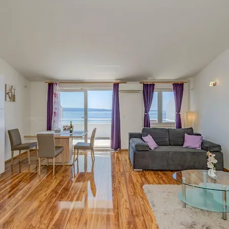Ana Apartment *